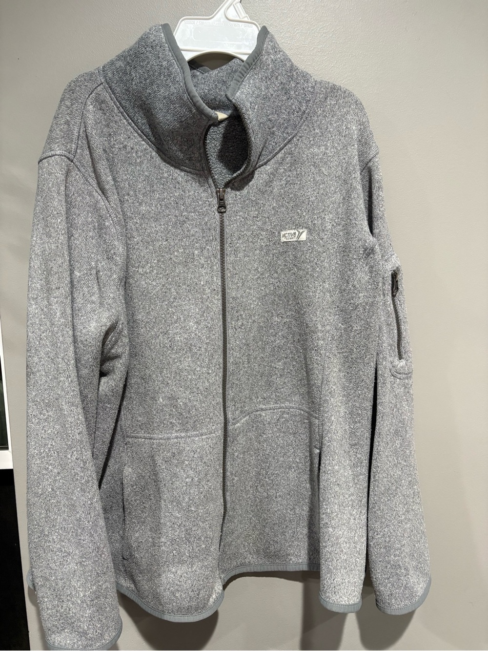 Old Navy Active Men’s XXL Gray Sweater Fleece Full Zip Jacket